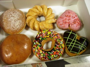 doughnuts-634021_1280