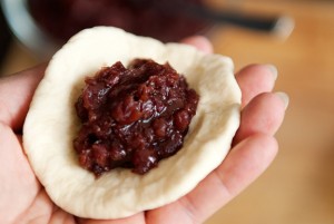 chinese-sweet-red-bean-buns11