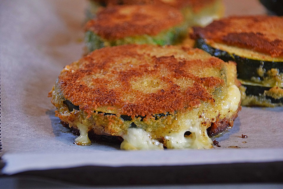 722070-960x720-zucchini-cordon-bleu