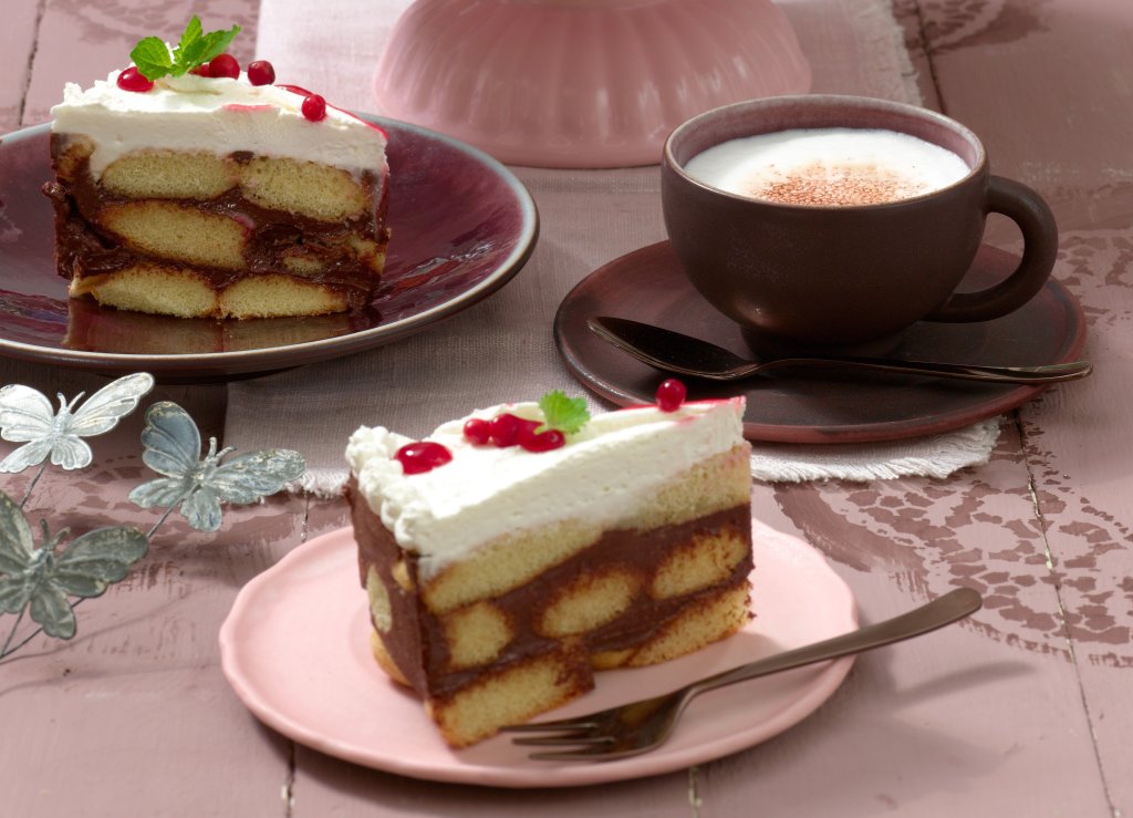 Loeffelbiskuit-Torte