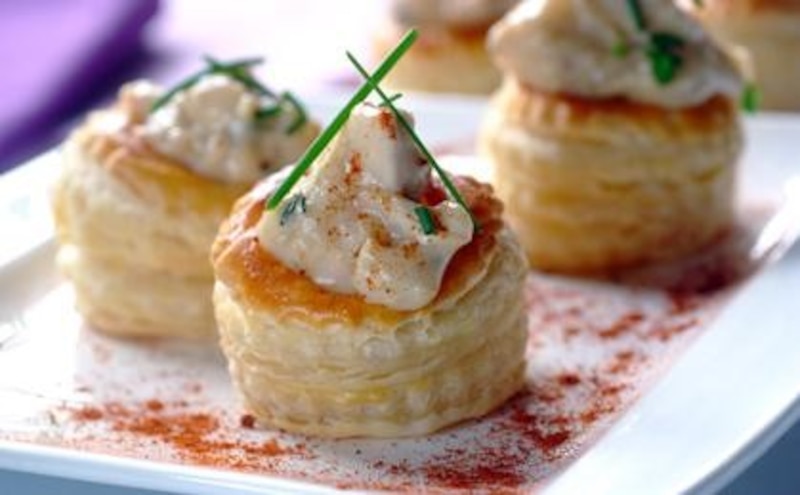 kurczak-z-ziolami-w-chrupiacych-vol-au-ventach