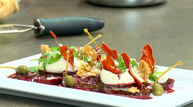rote-rueben-carpaccio-mit-ziegenkaese